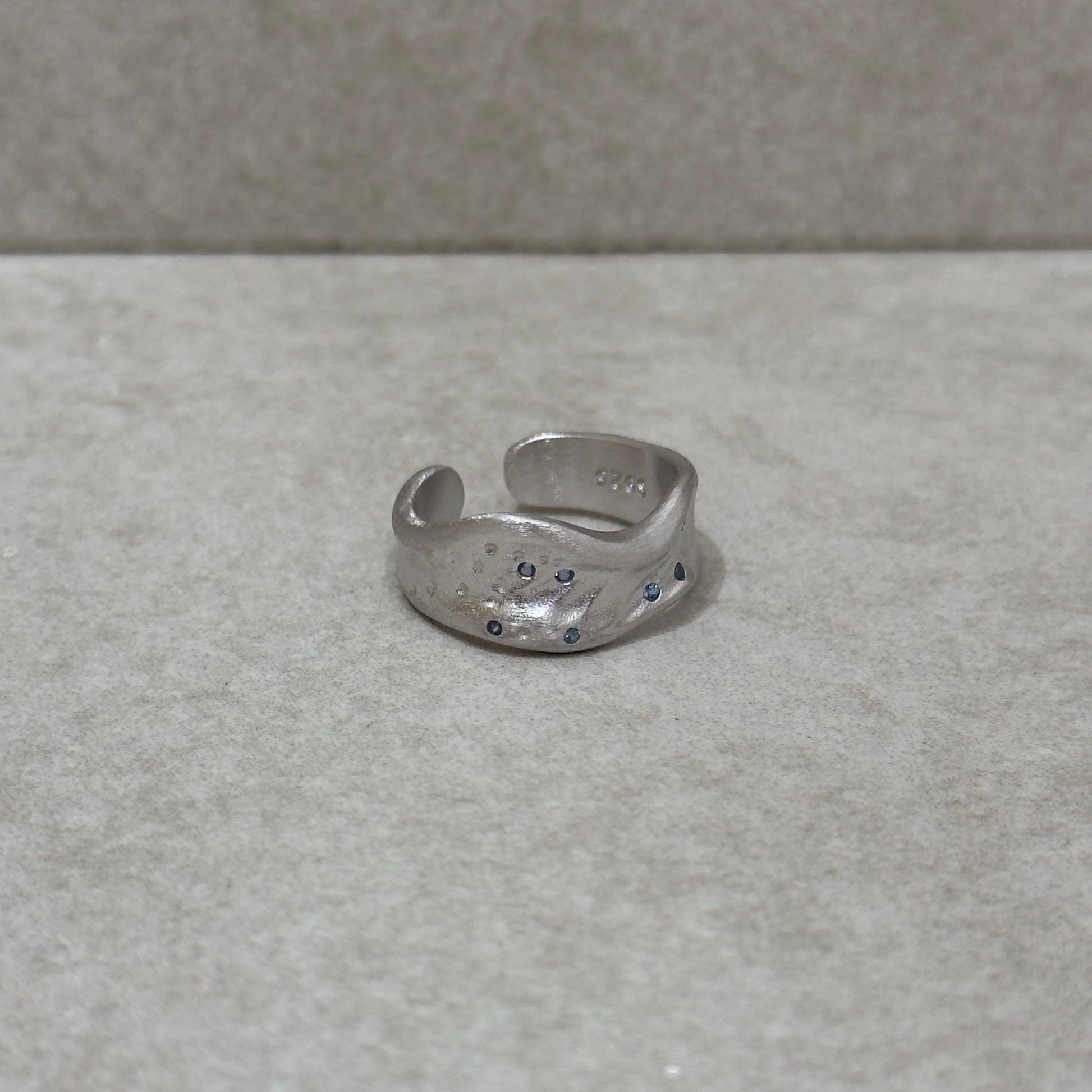 925 Sterling Silver Ring Brutalist Ring Blue Ring Gem Zircon Ring Handmade Ring Hammered Ring Adjustable Ring Textured Ring Statement Ring